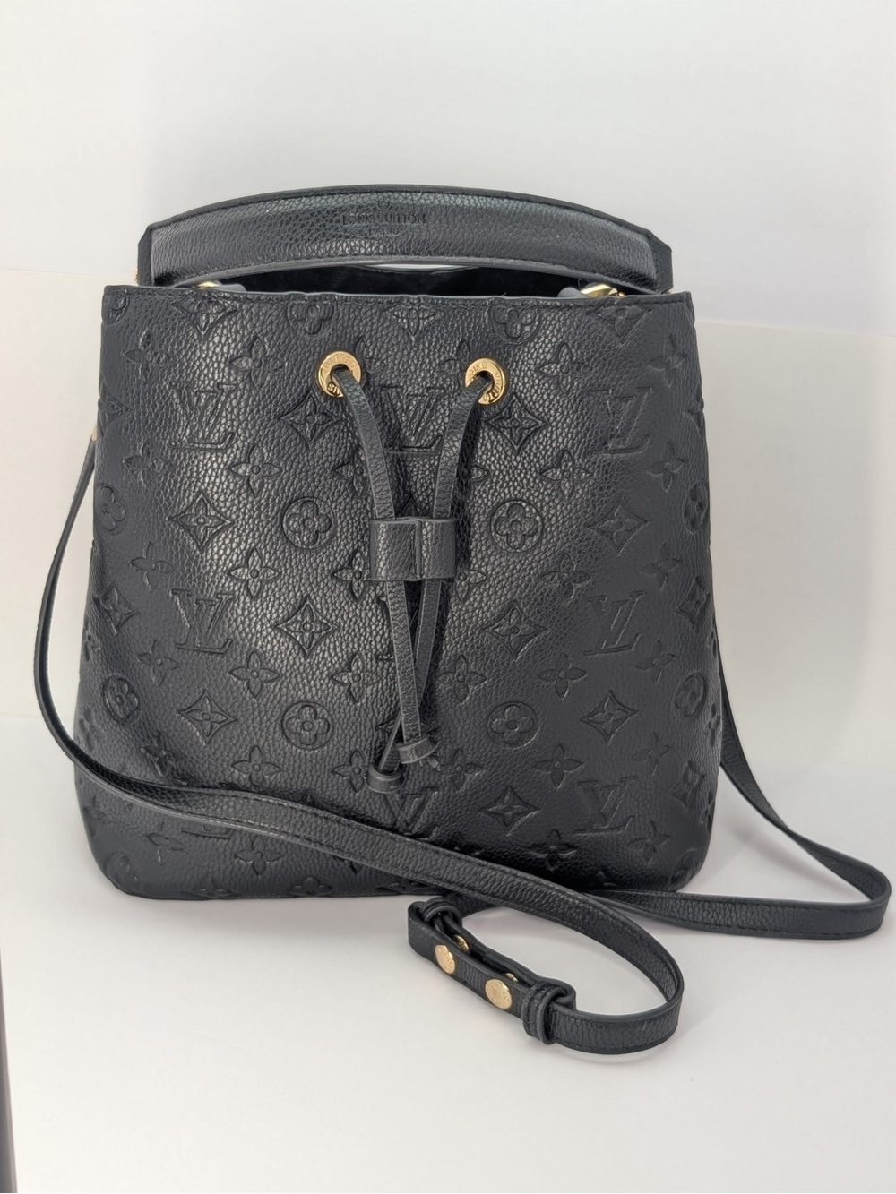 Louis Vuitton Black Embossed Monogram NeoNoe MM SP0128 Drawstring Crossbody Bag